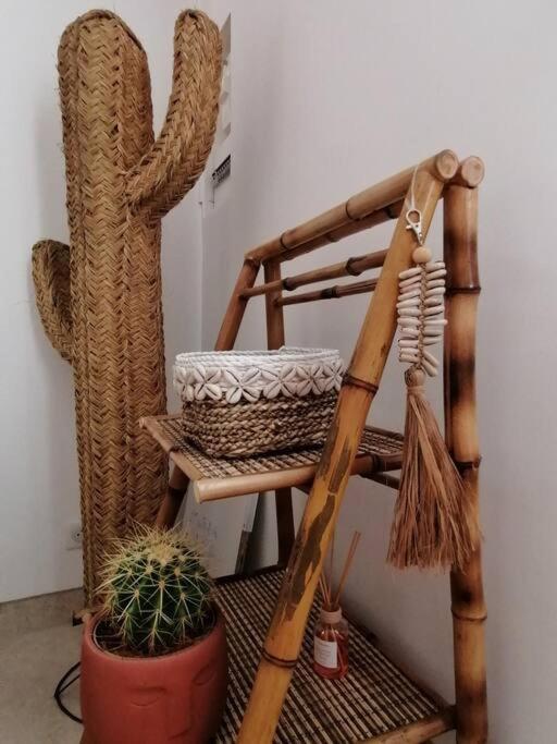 Superbe Studio Ethnique Apartment Hyeres Ngoại thất bức ảnh